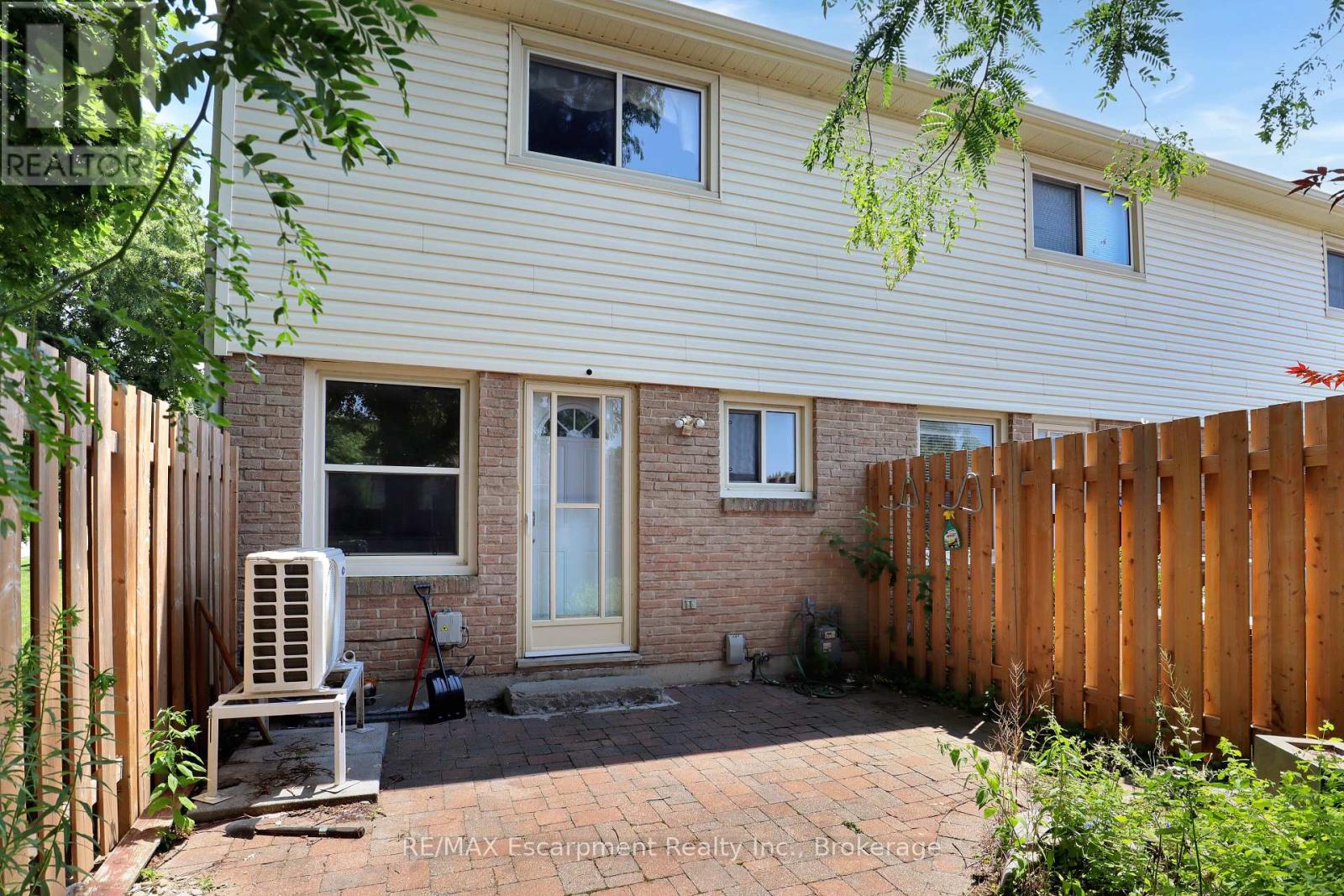 15 - 165 Green Valley Drive, Kitchener, Ontario  N2P 1K3 - Photo 21 - X12657088