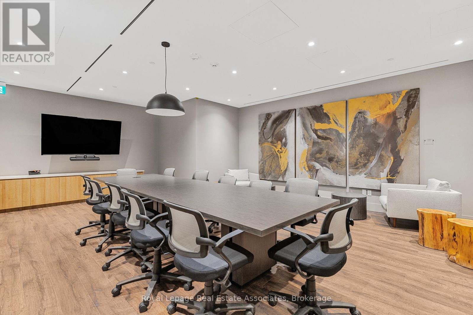 805 - 21 Park Street E, Mississauga, Ontario  L5G 0C2 - Photo 27 - W12548042