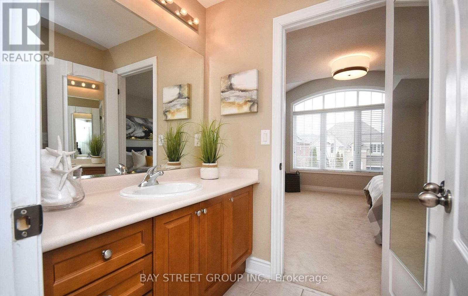 336 Turning Leaf Road, Oakville, Ontario  L6L 6W7 - Photo 29 - W12650496