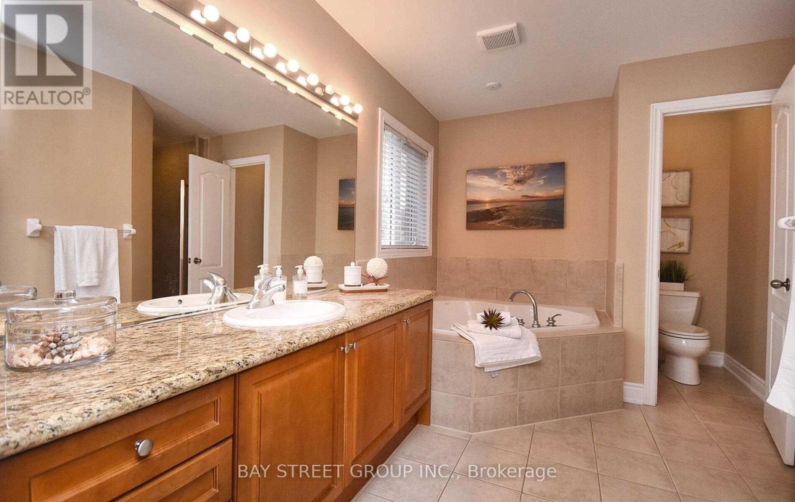 336 Turning Leaf Road, Oakville, Ontario  L6L 6W7 - Photo 28 - W12650496