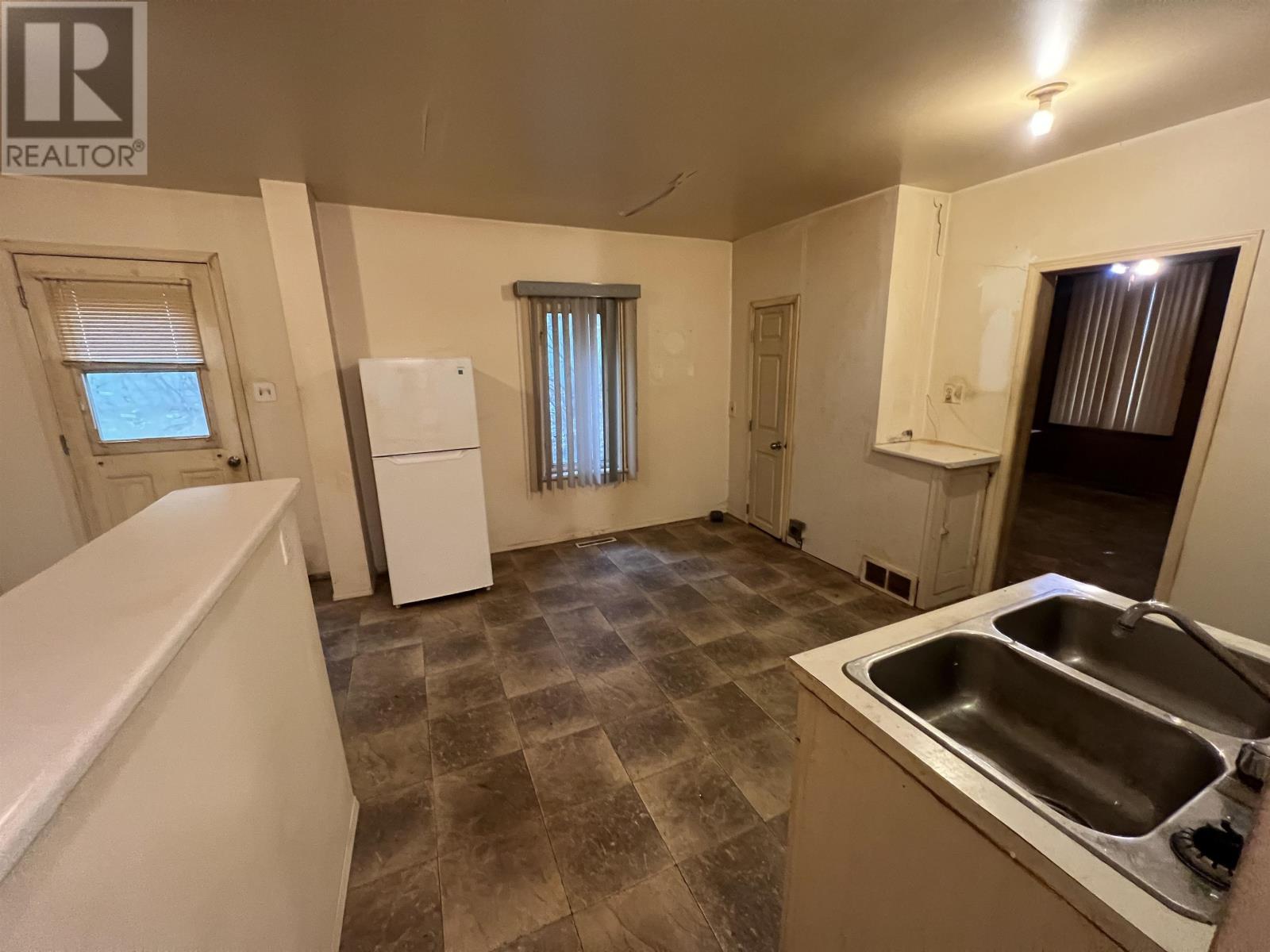 507 Fourth Avenue South, Kenora, Ontario  P9N 1Z4 - Photo 14 - TB253450