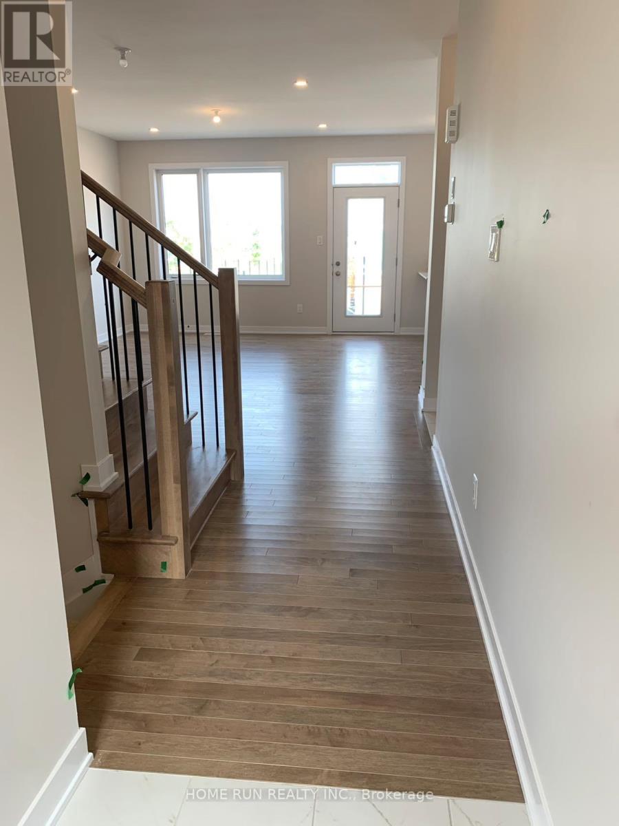 431 Epoch Street, Ottawa, Ontario  K2J 6X7 - Photo 3 - X12657168