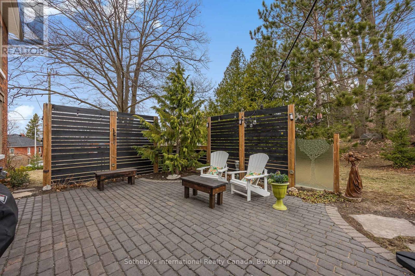 26 Robert Street E, Penetanguishene, Ontario  L9M 1K7 - Photo 18 - S12657176