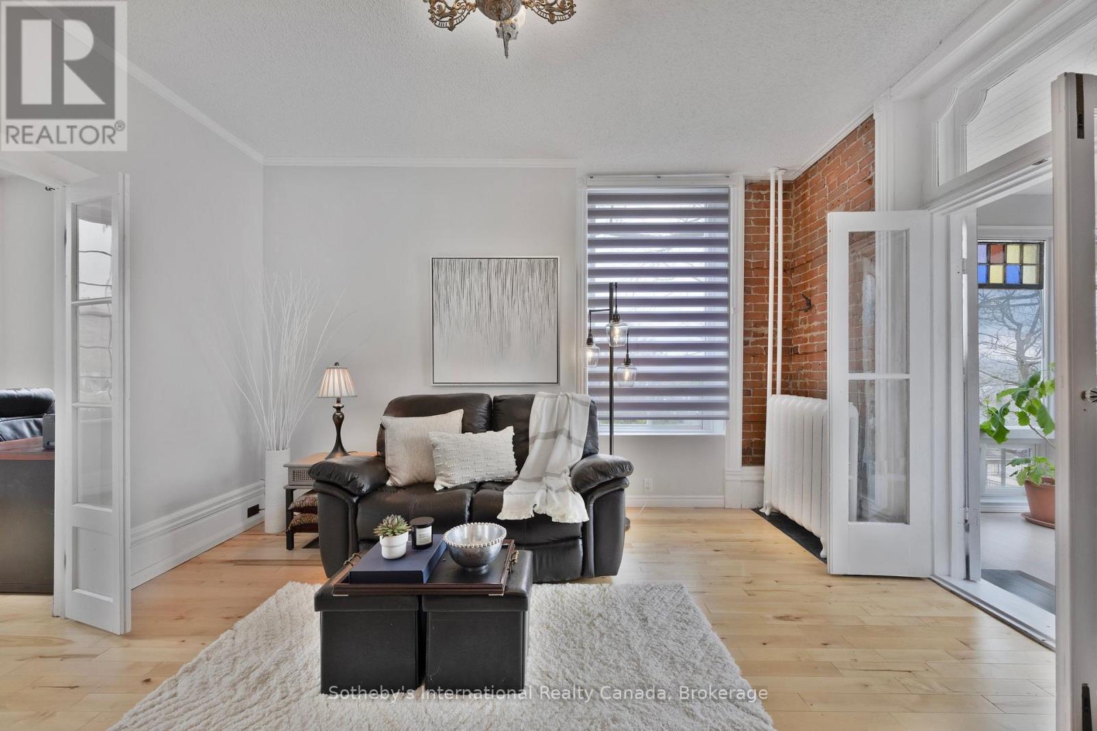 26 Robert Street E, Penetanguishene, Ontario  L9M 1K7 - Photo 10 - S12657176