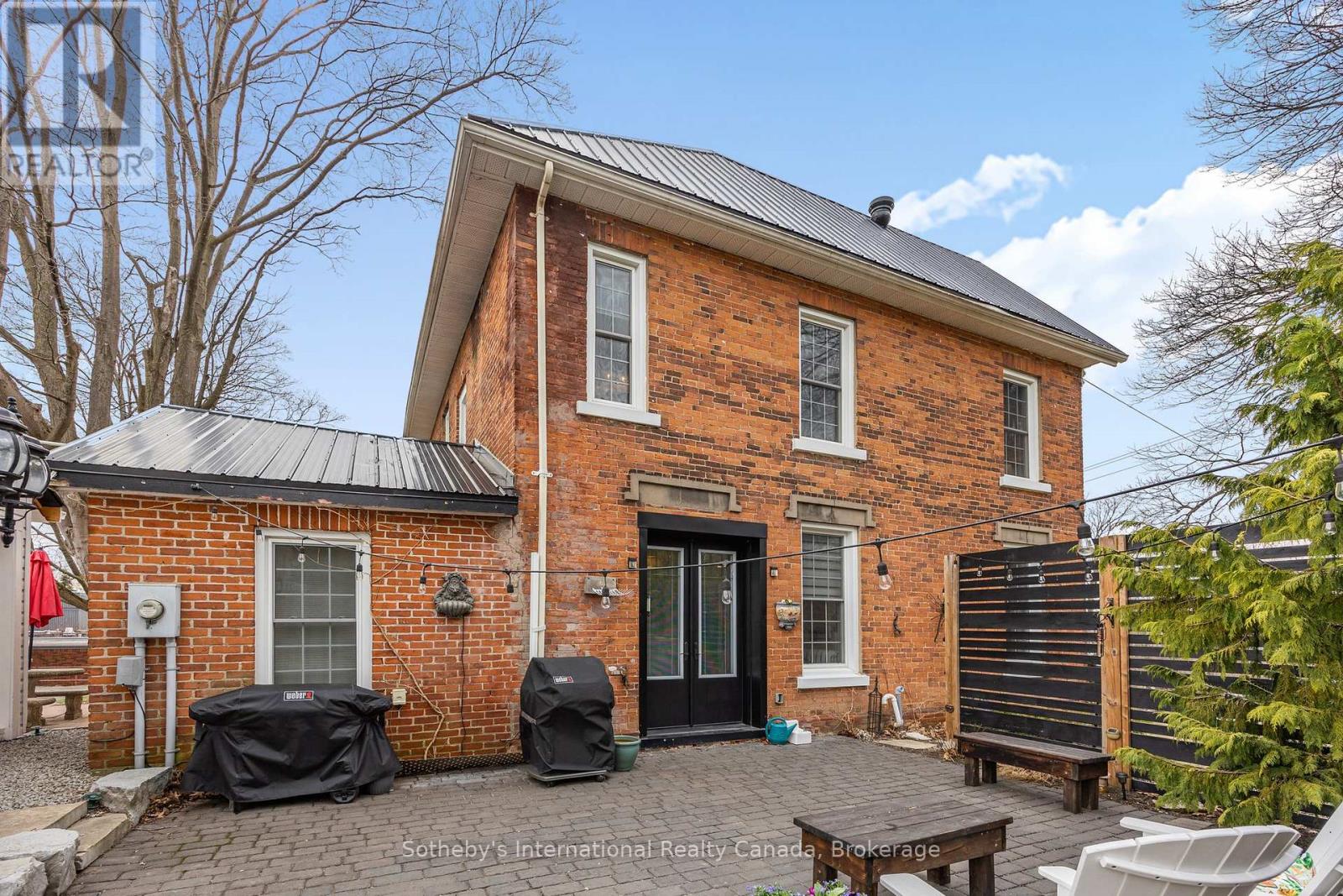 26 Robert Street E, Penetanguishene, Ontario  L9M 1K7 - Photo 17 - S12657176