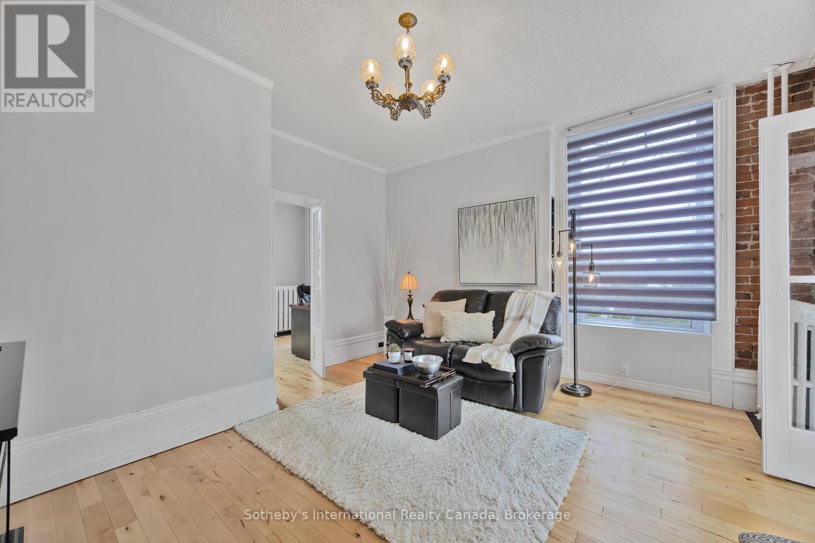 26 Robert Street E, Penetanguishene, Ontario  L9M 1K7 - Photo 9 - S12657176