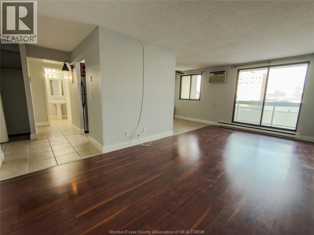 150 Park West Unit# 708, Windsor, Ontario  N9A 7A2 - Photo 2 - 26000051