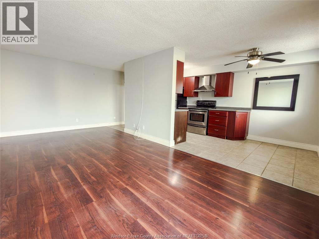 150 Park West Unit# 708, Windsor, Ontario  N9A 7A2 - Photo 3 - 26000051