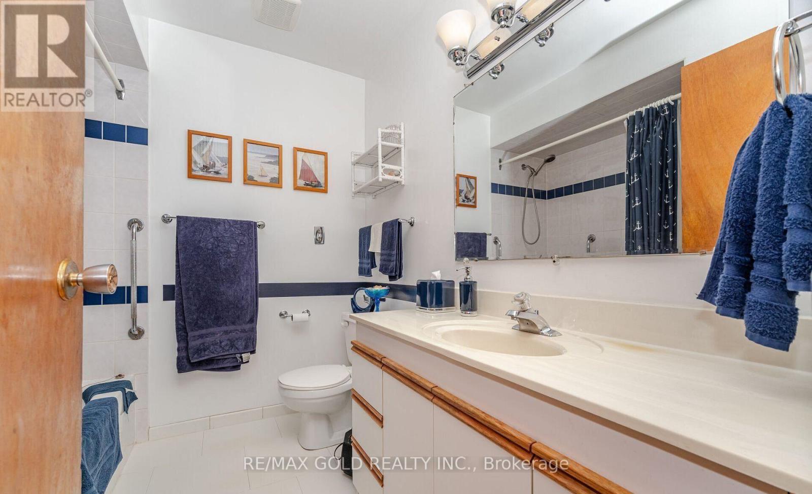 3173 Mayfield Road, Brampton, Ontario  L6Z 4P9 - Photo 11 - W12610998