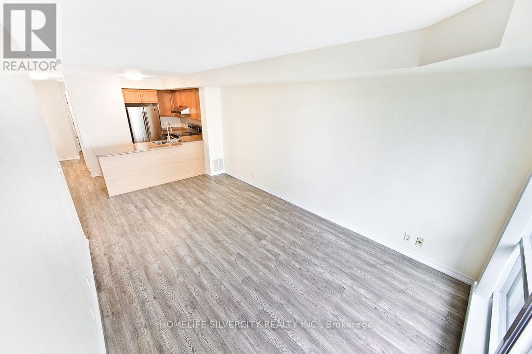 412 - 1 Elm Street S, Mississauga, Ontario L5B 4M1 - Photo 9 - W12655844