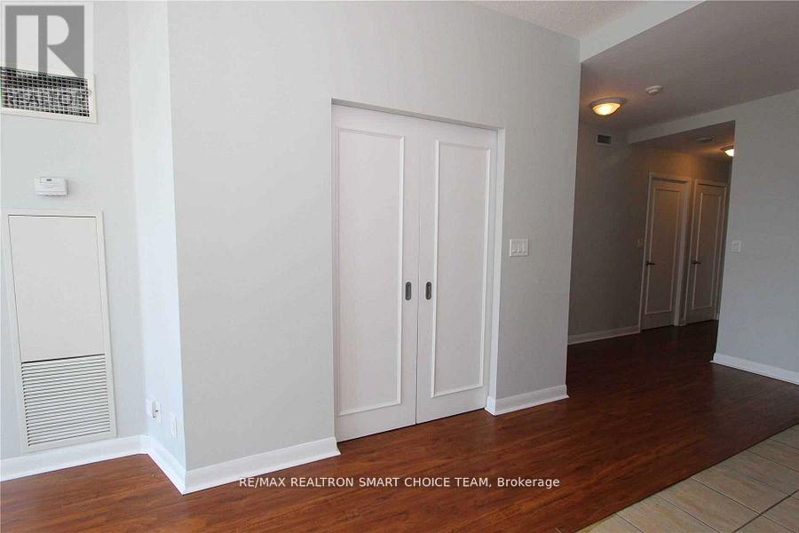 2703 - 600 Fleet Street, Toronto, Ontario  M5V 1B7 - Photo 8 - C12657050