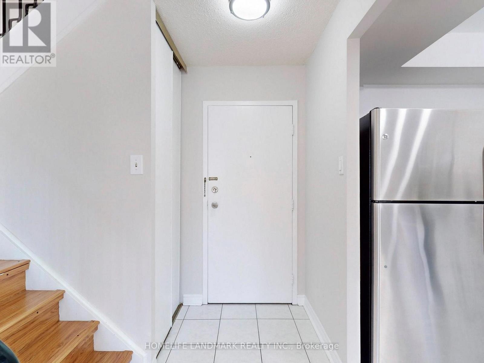 290 - 165 Cherokee Boulevard, Toronto, Ontario  M2J 4T7 - Photo 11 - C12657054