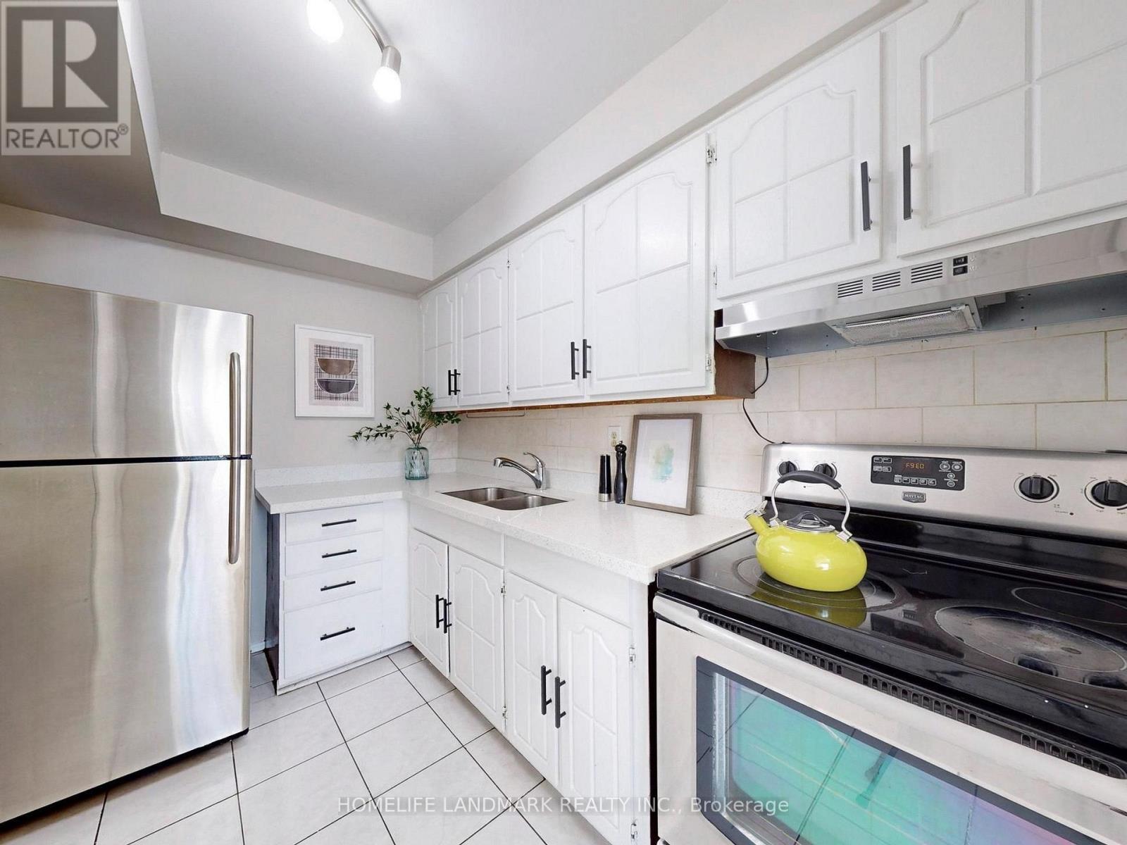 290 - 165 Cherokee Boulevard, Toronto, Ontario  M2J 4T7 - Photo 12 - C12657054