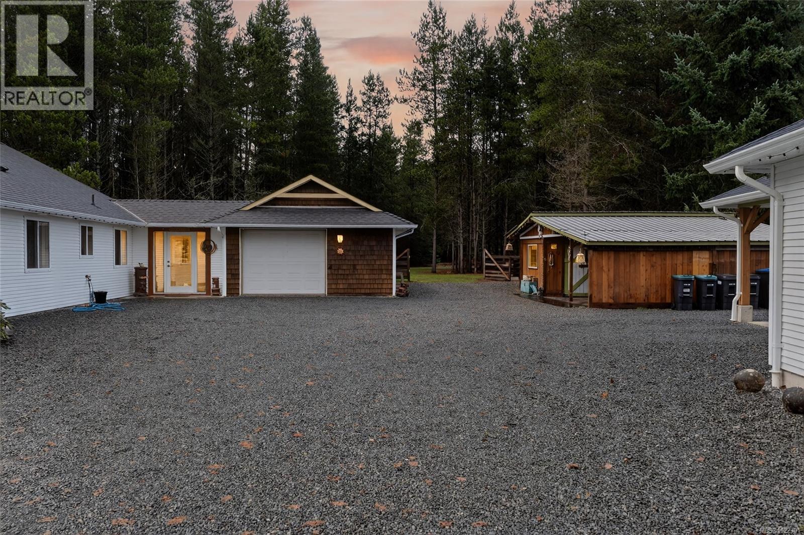 1529 Benzon Cres, Errington, British Columbia  V0R 1V0 - Photo 40 - 1022301