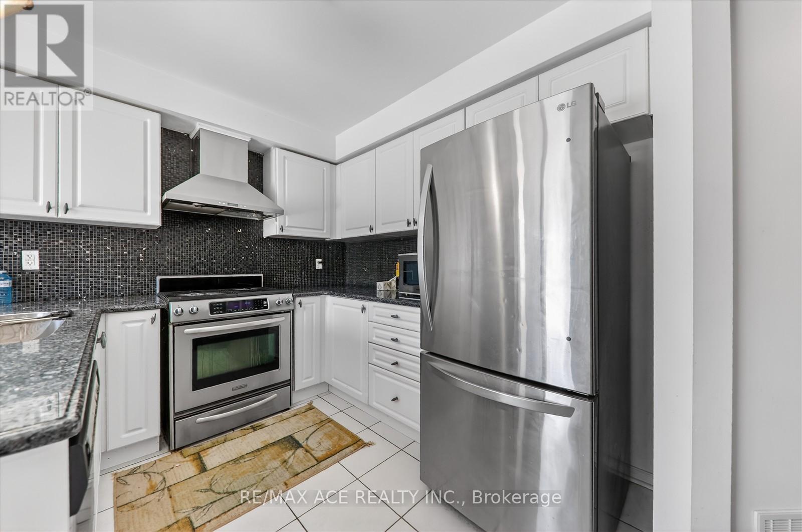 Main - 35 Angier Crescent, Ajax, Ontario  L1S 7R7 - Photo 15 - E12657092