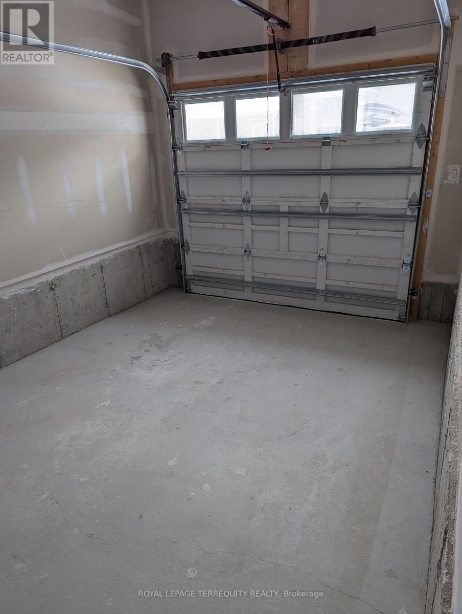 2523 Athena Path, Pickering, Ontario  L1X 2R2 - Photo 12 - E12657108