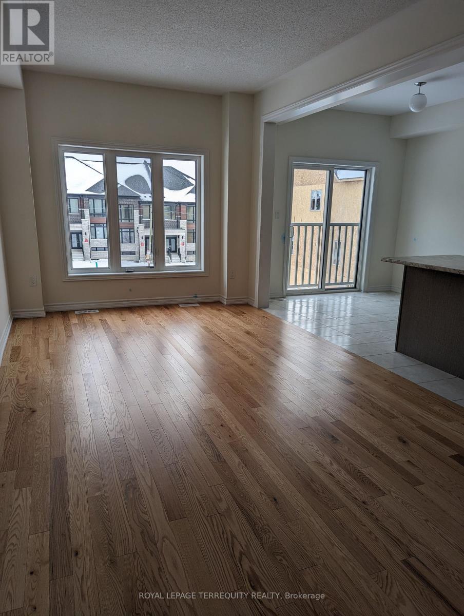 2523 Athena Path, Pickering, Ontario  L1X 2R2 - Photo 4 - E12657108