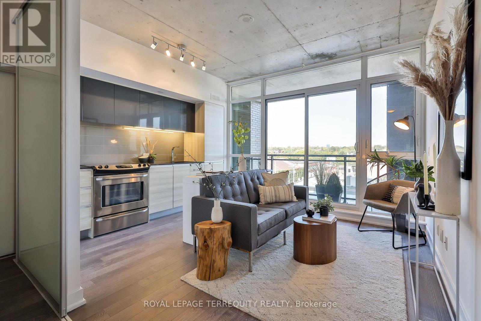 625 - 1190 Dundas Street E, Toronto, Ontario  M4M 0C5 - Photo 2 - E12657136