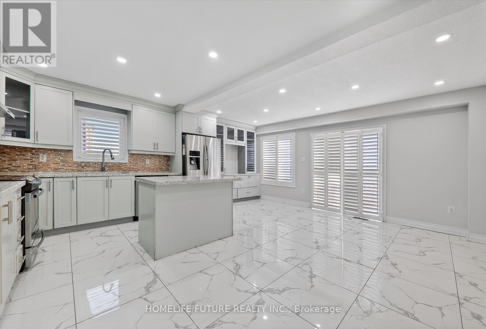 35 Tara Crescent, Markham, Ontario L3S 4S8 - Photo 11 - N12657060