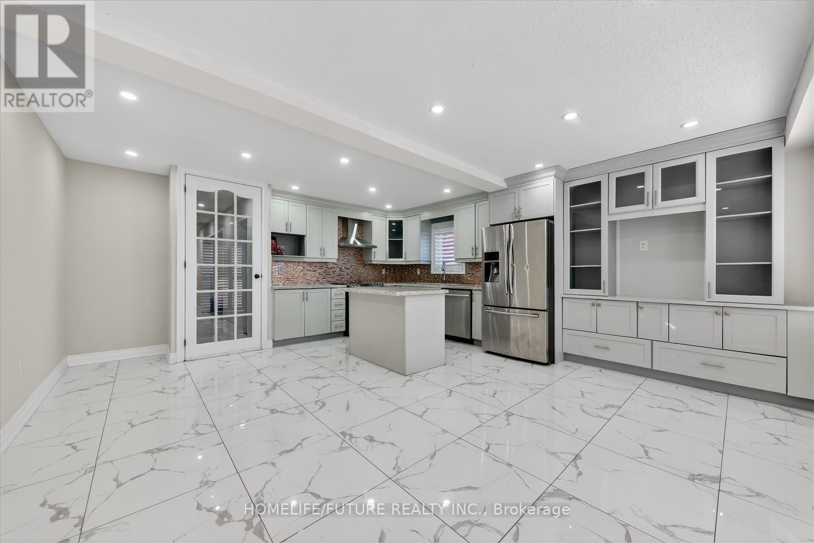 35 Tara Crescent, Markham, Ontario L3S 4S8 - Photo 12 - N12657060