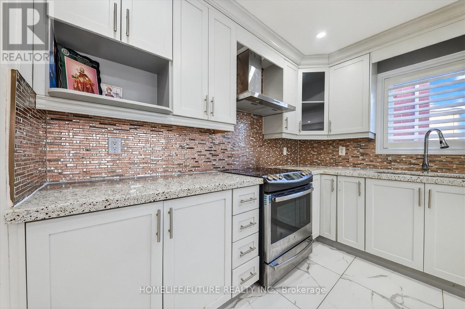 35 Tara Crescent, Markham, Ontario L3S 4S8 - Photo 14 - N12657060