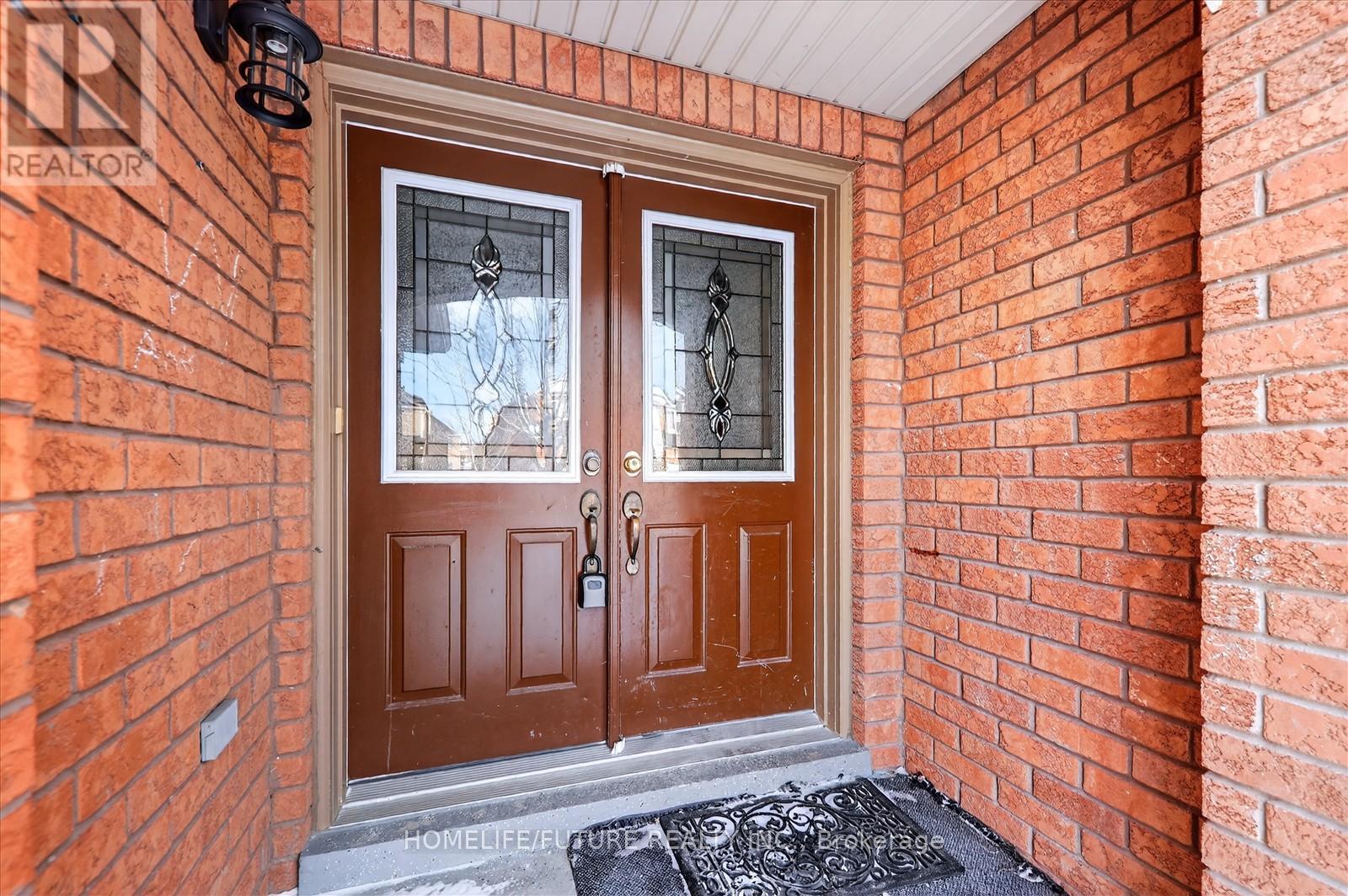 35 Tara Crescent, Markham, Ontario L3S 4S8 - Photo 4 - N12657060