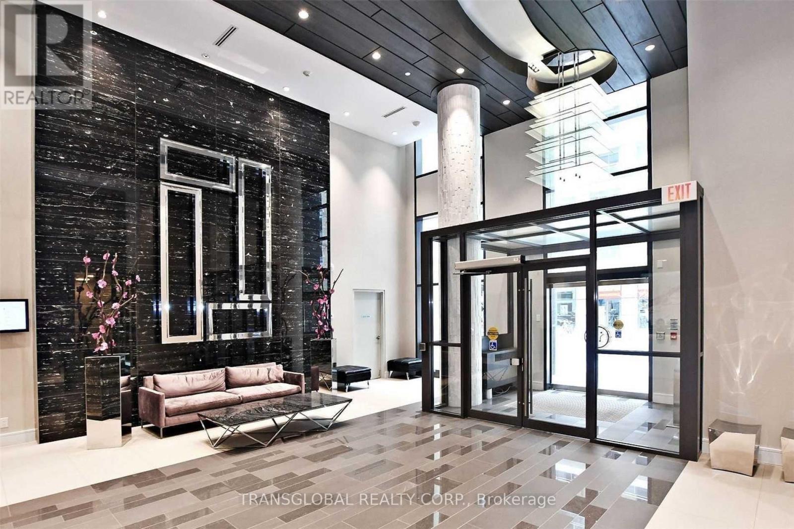 301 - 9191 Yonge Street, Richmond Hill, Ontario  L4C 1E2 - Photo 4 - N12657124