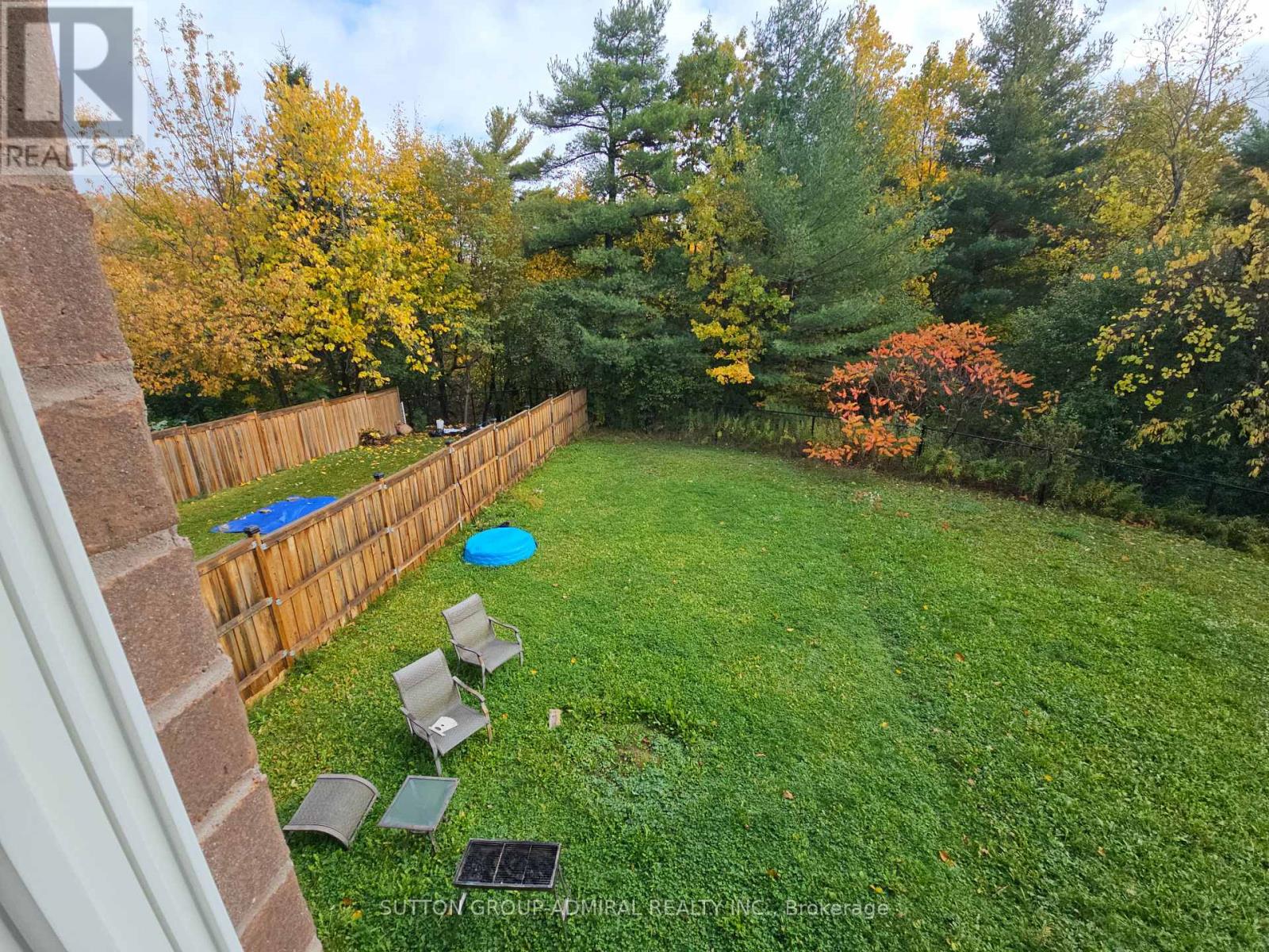 63 Collin Court, Richmond Hill, Ontario  L4E 0X7 - Photo 17 - N12657192