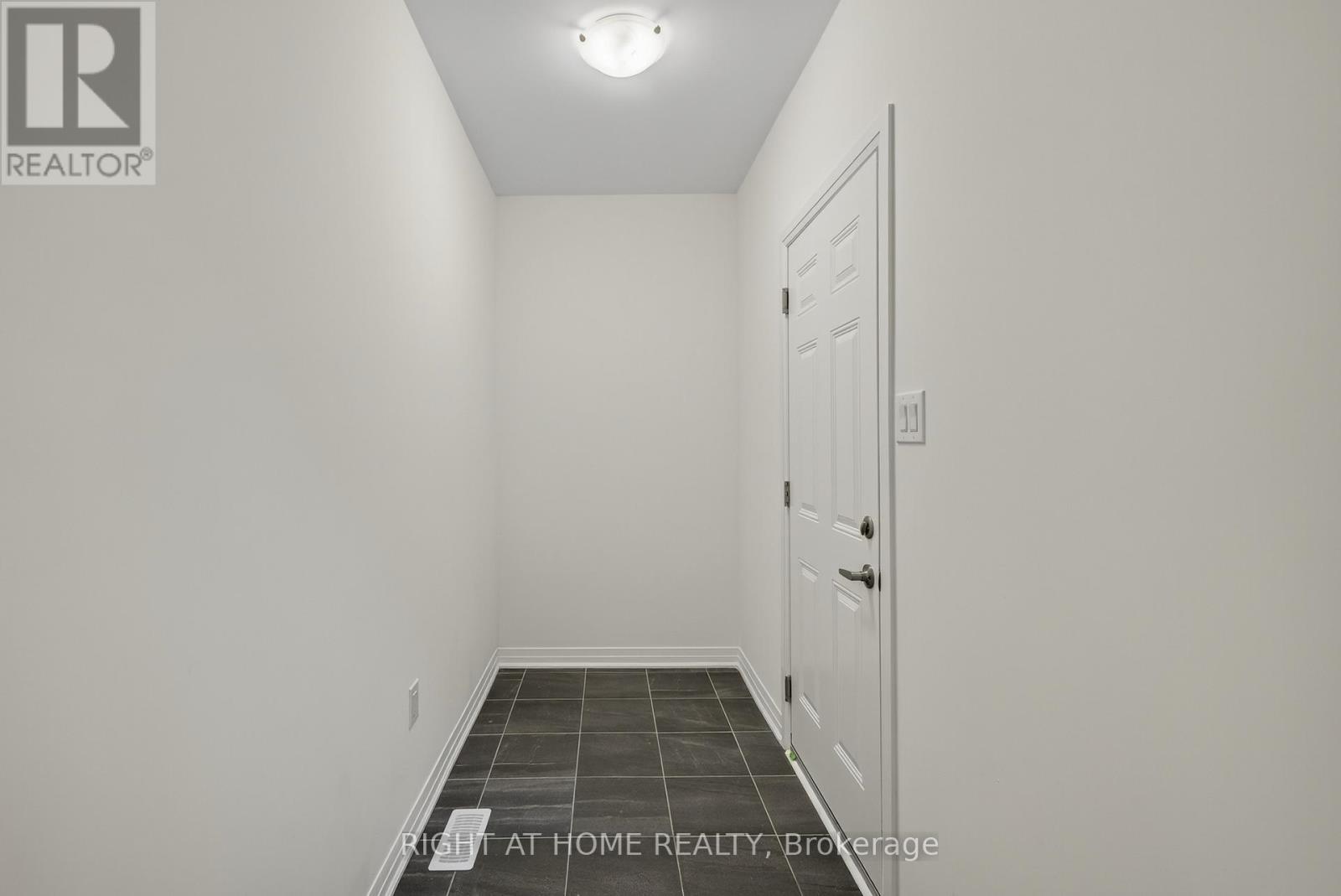 86 West Oak Trail, Barrie, Ontario  L9J 0K8 - Photo 29 - S12657096