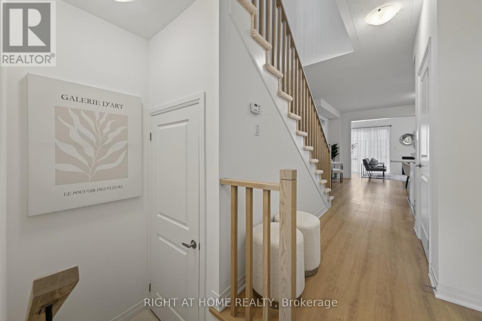 86 West Oak Trail, Barrie, Ontario  L9J 0K8 - Photo 6 - S12657096