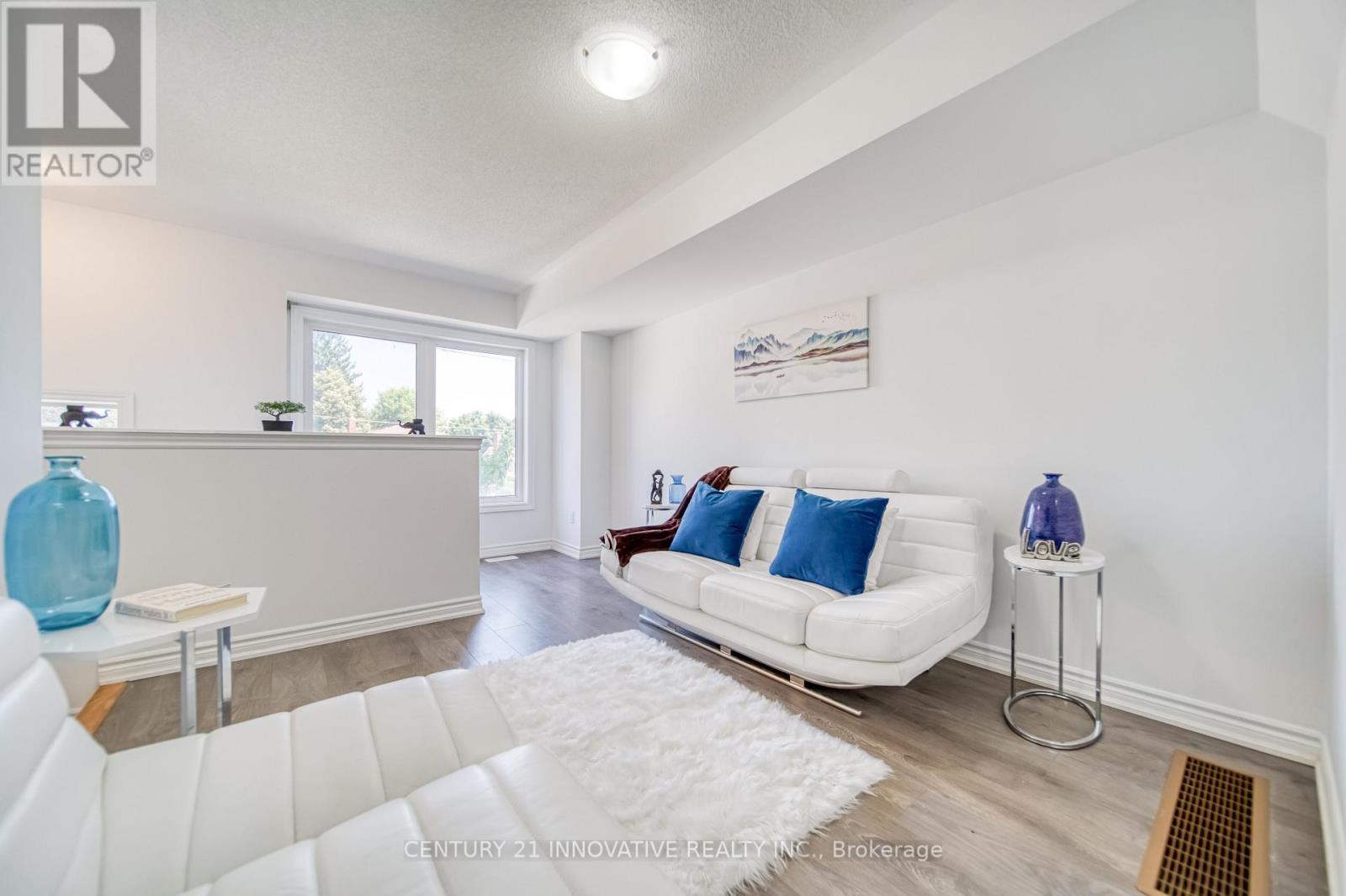 388 Okanagan Path, Oshawa, Ontario L1H 0B1 - Photo 7 - E12610298