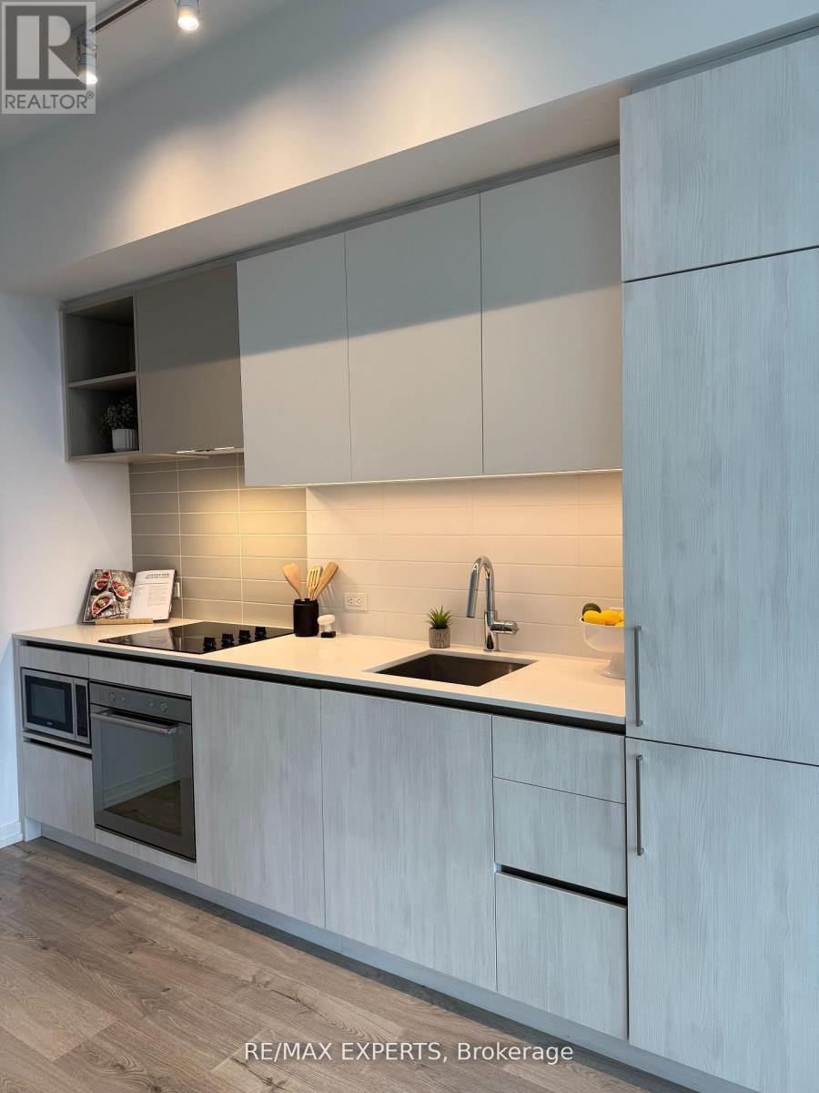 808 - 7890 Jane Street, Vaughan, Ontario  L4K 0K9 - Photo 3 - N12532026