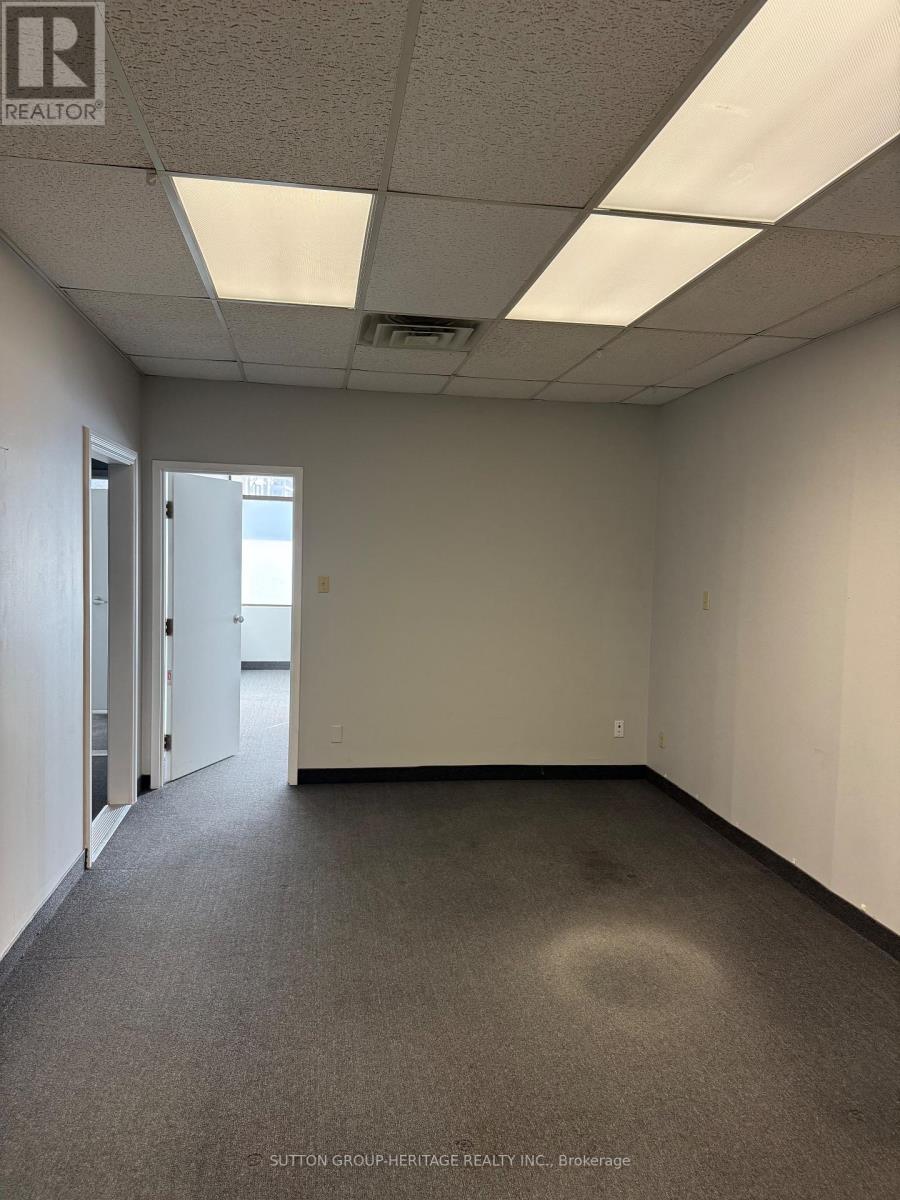 8 And 9 - 20 Freel Lane, Whitchurch-Stouffville, Ontario  L4A 8B9 - Photo 3 - N12656198