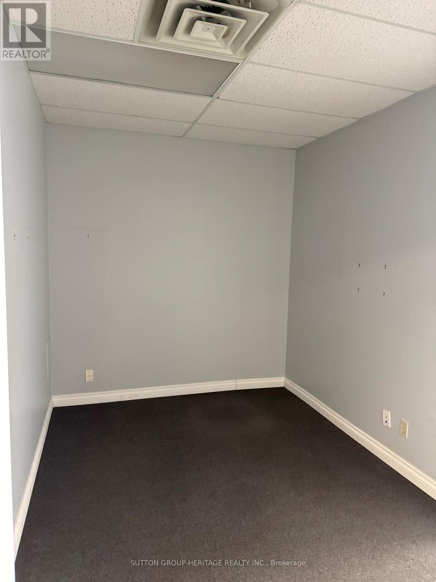 8 And 9 - 20 Freel Lane, Whitchurch-Stouffville, Ontario  L4A 8B9 - Photo 9 - N12656198