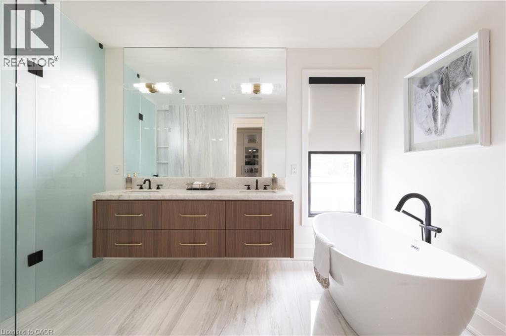 540 Patricia Drive, Oakville, Ontario  L6K 1M2 - Photo 25 - 40795474