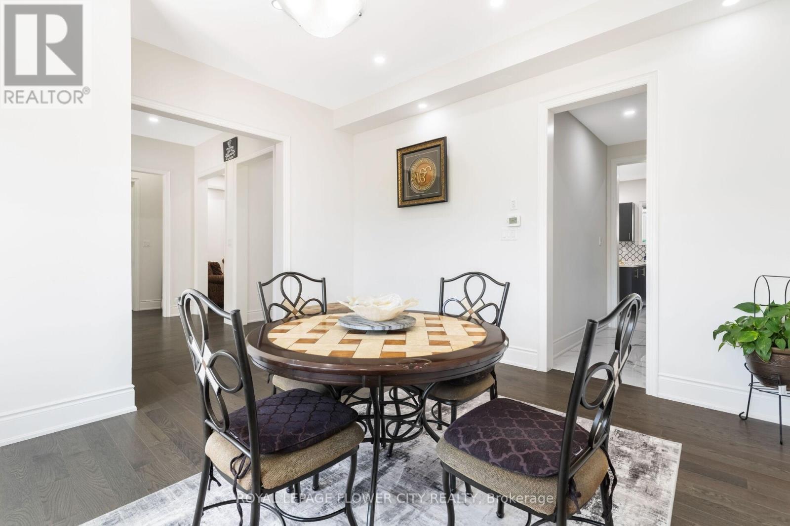 48 James Walker Avenue, Caledon, Ontario  L7C 4M8 - Photo 11 - W12657064