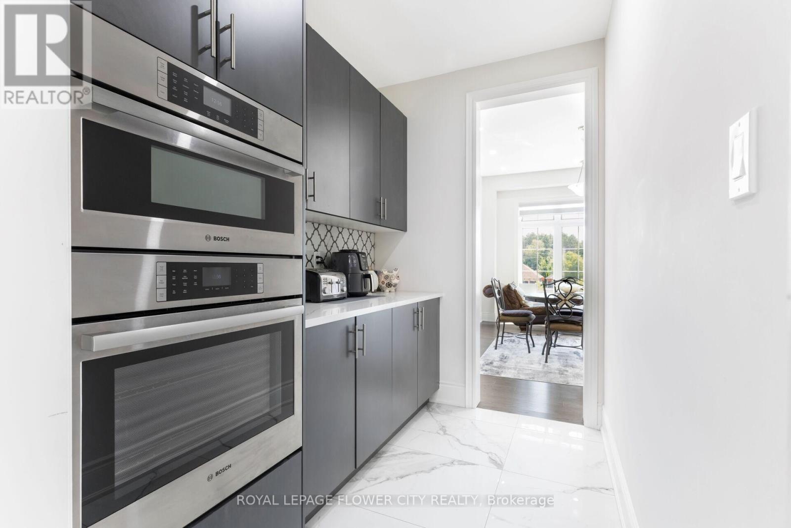 48 James Walker Avenue, Caledon, Ontario  L7C 4M8 - Photo 19 - W12657064