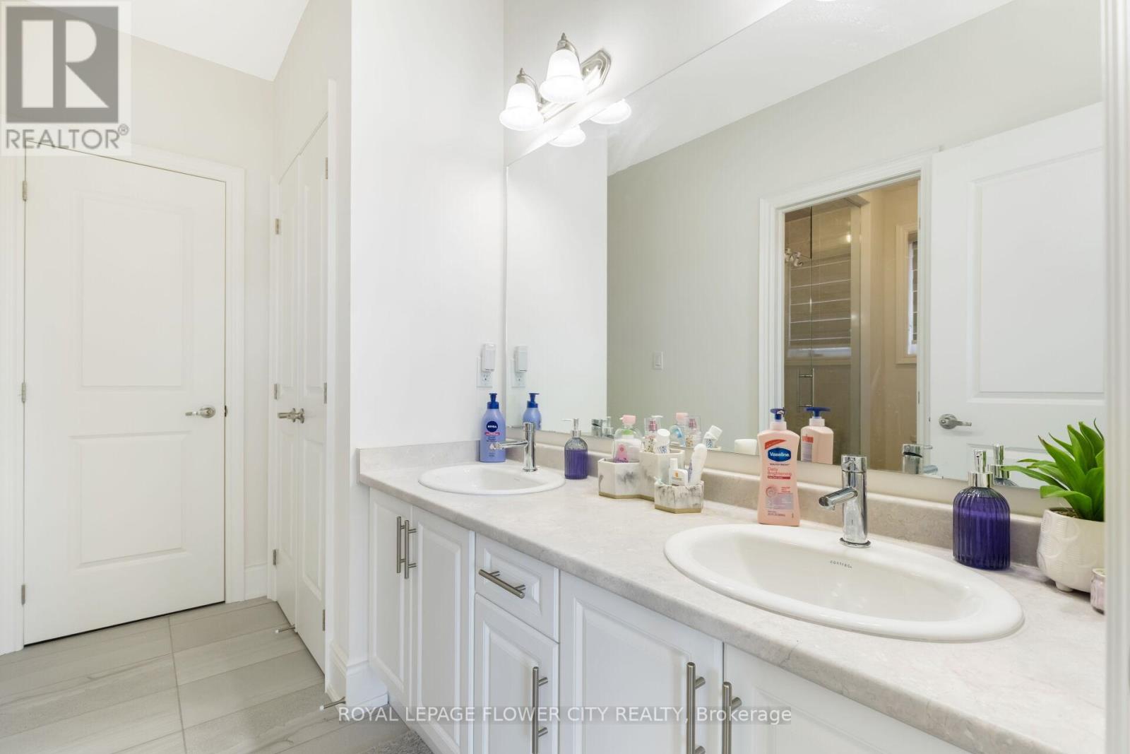 48 James Walker Avenue, Caledon, Ontario  L7C 4M8 - Photo 36 - W12657064