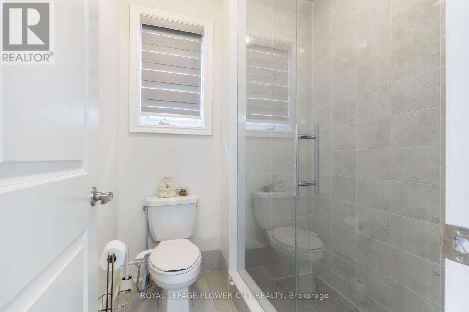 48 James Walker Avenue, Caledon, Ontario  L7C 4M8 - Photo 37 - W12657064