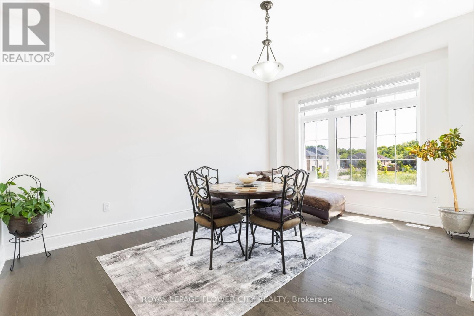 48 James Walker Avenue, Caledon, Ontario  L7C 4M8 - Photo 7 - W12657064