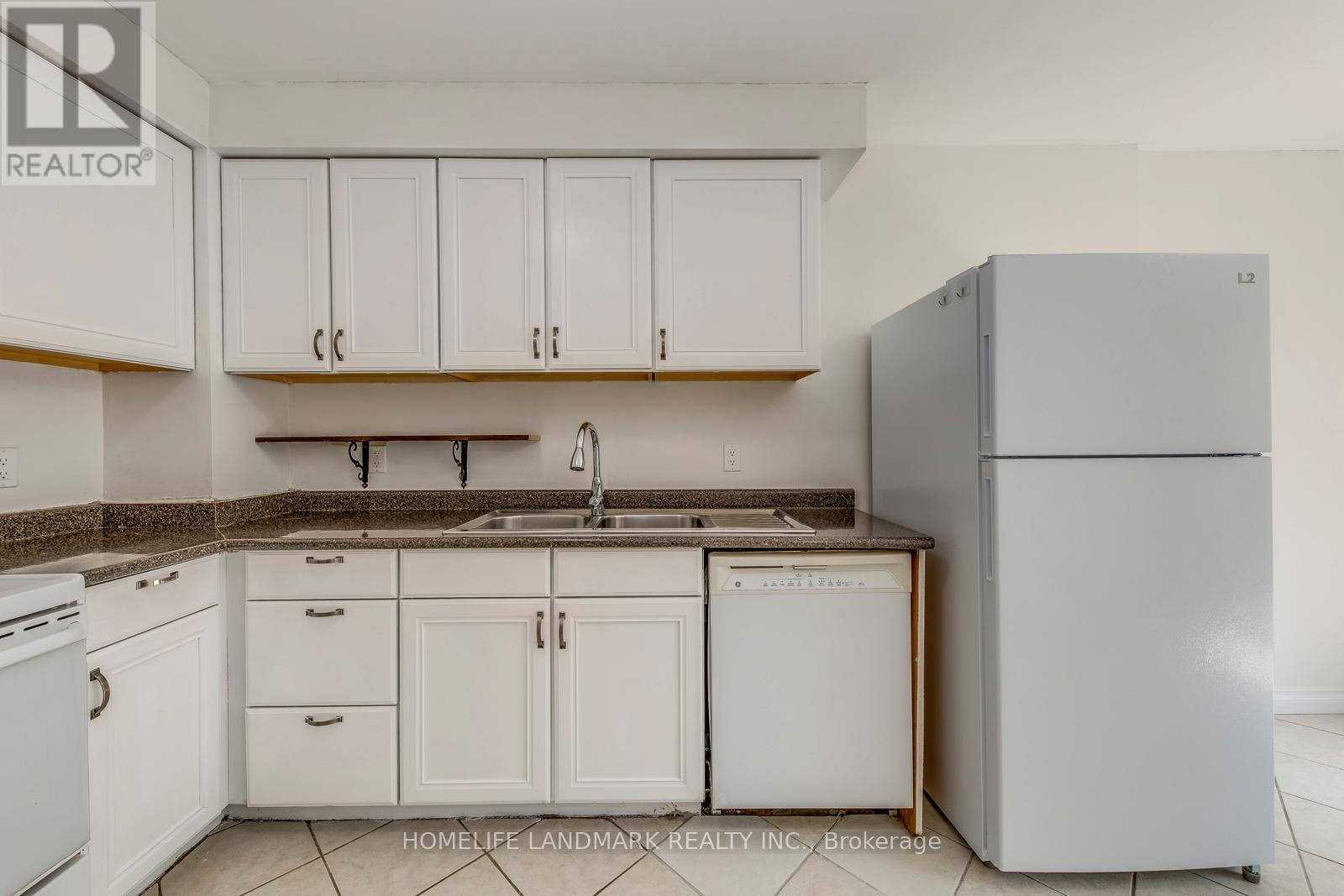 1226 Cottonwood Crescent, Oakville, Ontario  L6M 2W6 - Photo 14 - W12657066