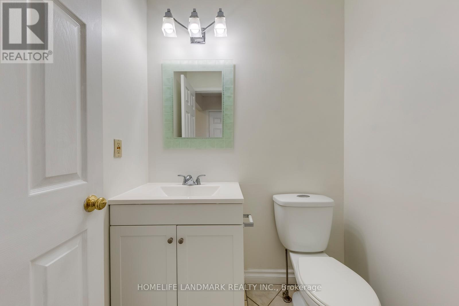 1226 Cottonwood Crescent, Oakville, Ontario  L6M 2W6 - Photo 15 - W12657066