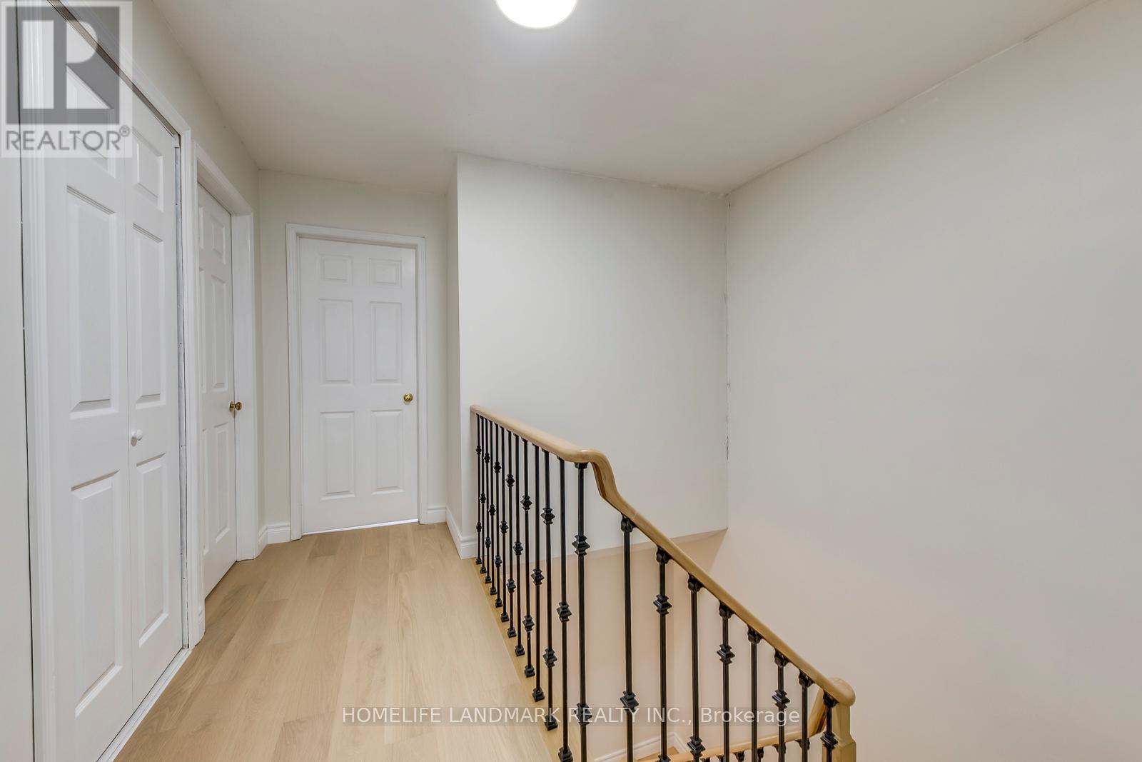 1226 Cottonwood Crescent, Oakville, Ontario  L6M 2W6 - Photo 27 - W12657066