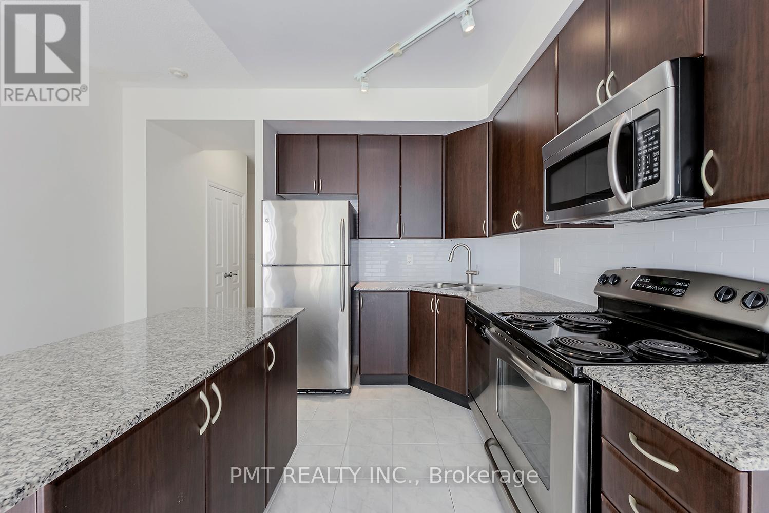 719 - 225 Webb Drive, Mississauga, Ontario  M5V 3E7 - Photo 10 - W12657112