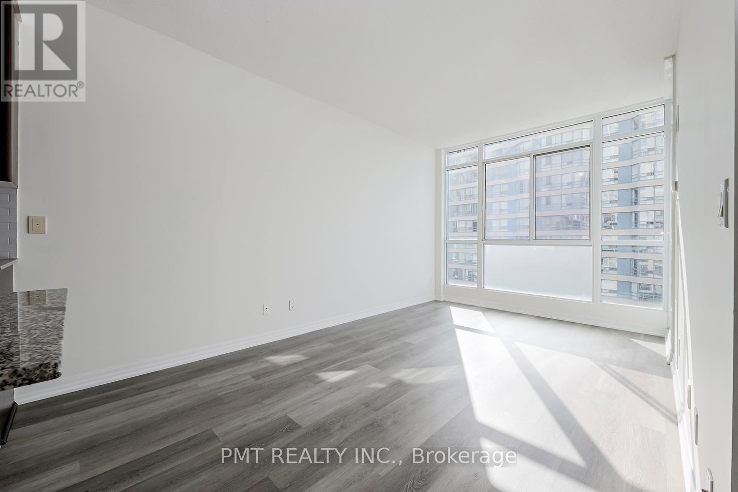 719 - 225 Webb Drive, Mississauga, Ontario  M5V 3E7 - Photo 11 - W12657112