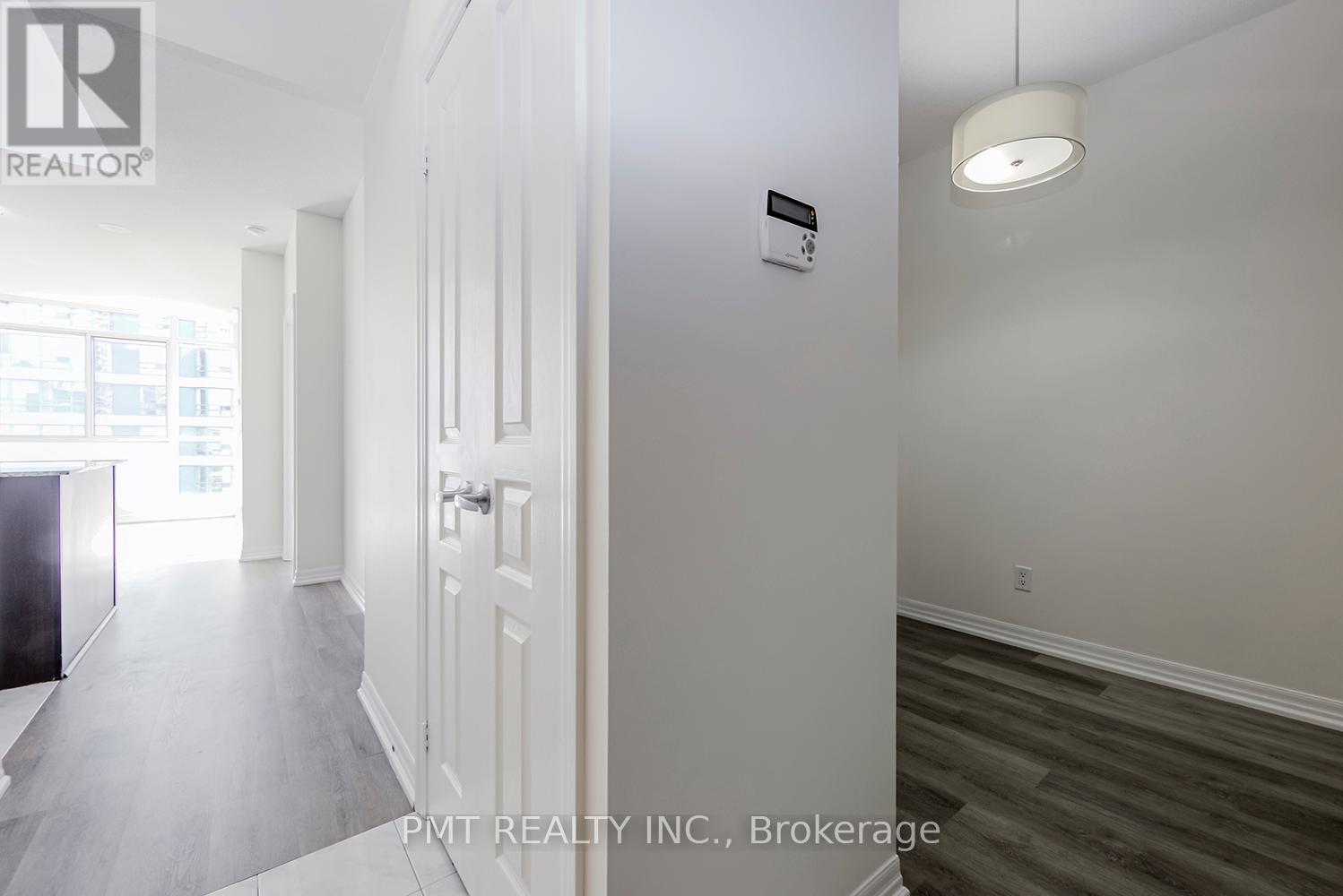 719 - 225 Webb Drive, Mississauga, Ontario  M5V 3E7 - Photo 15 - W12657112