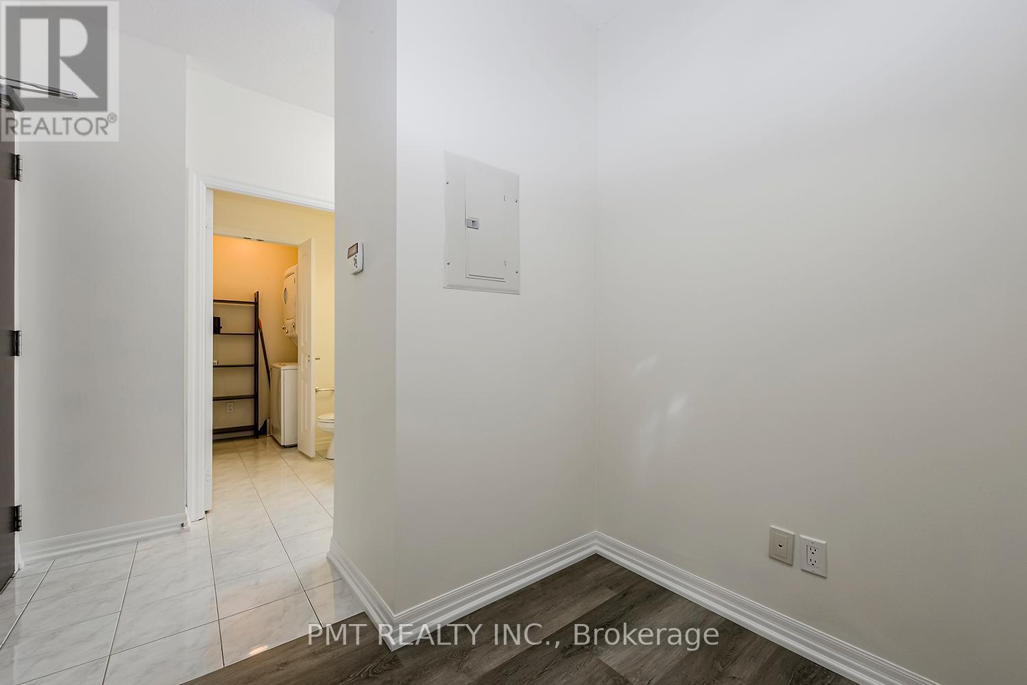 719 - 225 Webb Drive, Mississauga, Ontario  M5V 3E7 - Photo 17 - W12657112