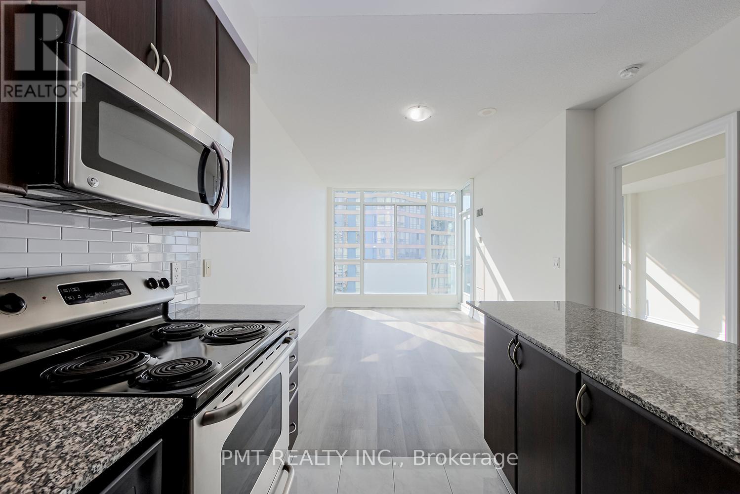 719 - 225 Webb Drive, Mississauga, Ontario  M5V 3E7 - Photo 4 - W12657112