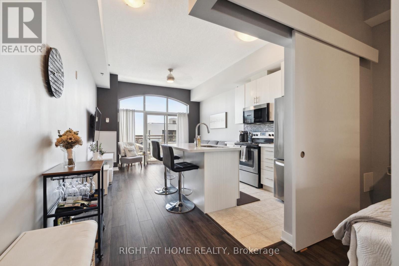 815 - 2486 Old Bronte Road, Oakville, Ontario  L6M 4J2 - Photo 10 - W12657122