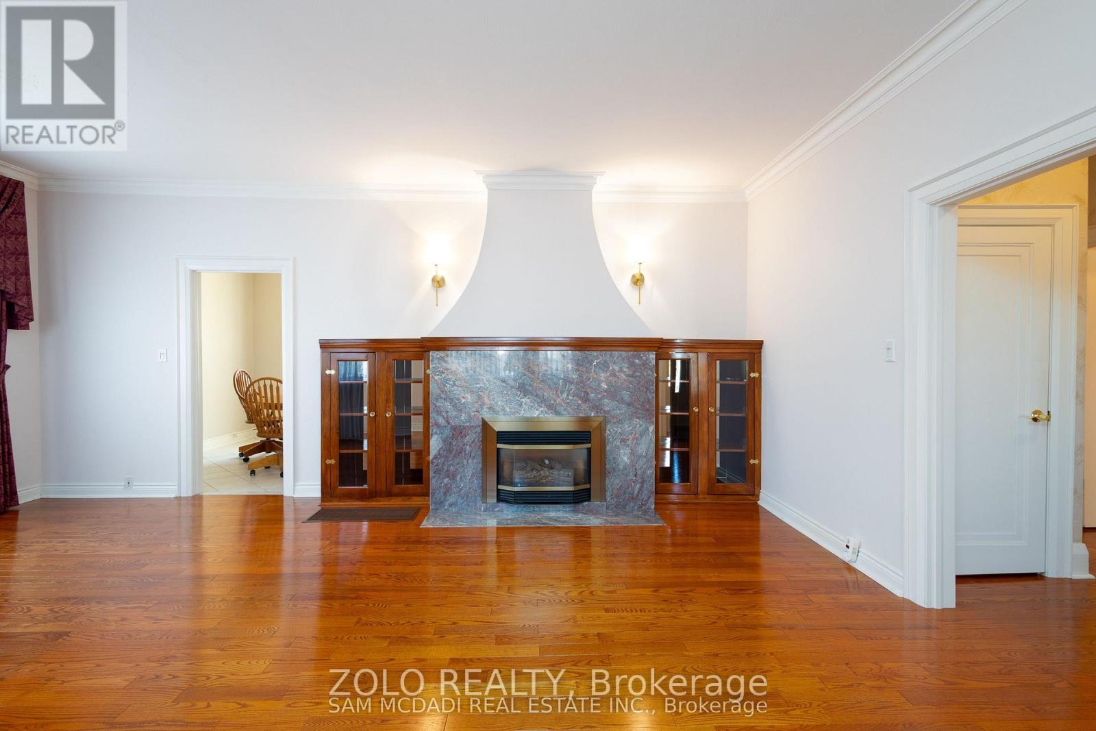 469 Evans Avenue, Toronto, Ontario  M8W 2T6 - Photo 3 - W12657132